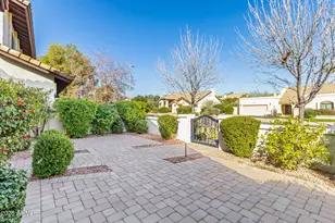 9849 E Windrose Dr, Scottsdale, AZ 85260 - Photo 12