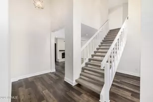 9849 E Windrose Dr, Scottsdale, AZ 85260 - Photo 16