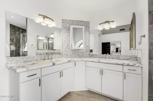 9849 E Windrose Dr, Scottsdale, AZ 85260 - Photo 50