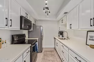 8525 E Belleview St, Scottsdale, AZ 85257 - Photo 10