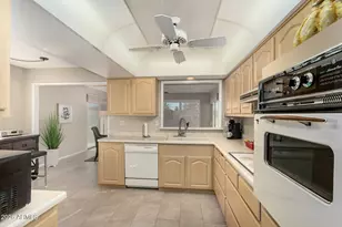 13011 W Desert Glen Dr, Sun City West, AZ 85375 - Photo 16