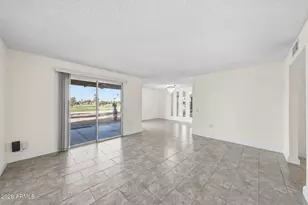 19446 N Star Ridge Dr, Sun City West, AZ 85375 - Photo 6