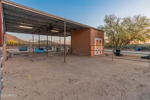 43638 N 22nd St, New River, AZ 85087 - Photo 48