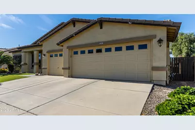 19138 N Stonegate Road, Maricopa, AZ 85138 - Photo 2