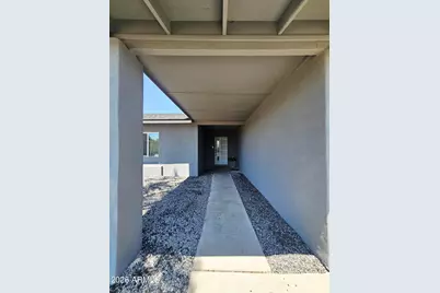 5040 N 69th Drive, Glendale, AZ 85303 - Photo 6