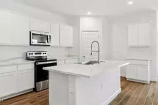 9053 S Holandes Dr, Apache Junction, AZ 85120 - Photo 4