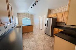 3518 W Charlotte Dr, Glendale, AZ 85310 - Photo 4