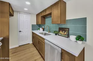 948 S Alma School Rd, Mesa, AZ 85210 - Photo 10