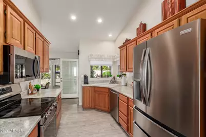 17820 N 136th Court, Sun City West, AZ 85375 - Photo 10