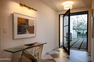 2737 E Arizona Biltmore Circle, Phoenix, AZ 85016 - Photo 6