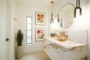 2737 E Arizona Biltmore Circle, Phoenix, AZ 85016 - Photo 16