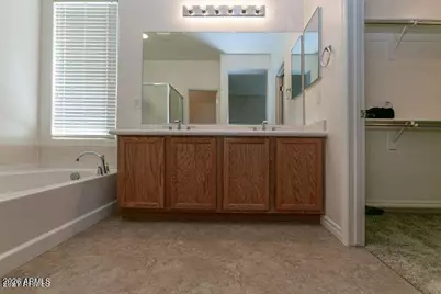 2106 W Hemingway Court, Phoenix, AZ 85086 - Photo 10