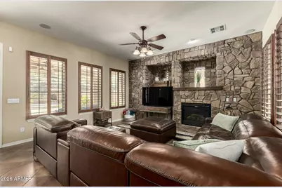 18121 W Las Cruces Drive, Goodyear, AZ 85338 - Photo 14