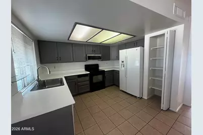 1550 W Knowles Avenue, Mesa, AZ 85202 - Photo 4