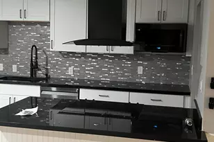 4657 S 17th Way, Phoenix, AZ 85040 - Photo 4