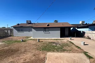 4657 S 17th Way, Phoenix, AZ 85040 - Photo 2