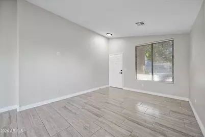 10614 W Crimson Lane, Avondale, AZ 85392 - Photo 6