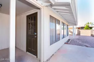 320 E Ellis Dr, Tempe, AZ 85282 - Photo 6