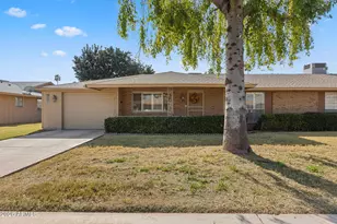 9913 W Spruce Dr, Sun City, AZ 85351 - Photo 2