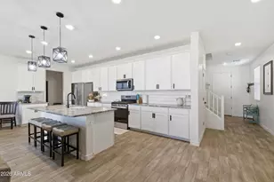 17168 W Running Deer Trl, Surprise, AZ 85387 - Photo 10