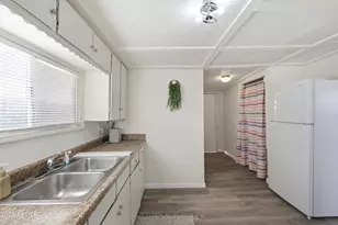 5521 W Northview Ave, Glendale, AZ 85301 - Photo 6