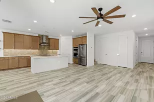 1153 E Kachina Trl, Phoenix, AZ 85042 - Photo 4
