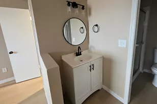 533 W Guadalupe Rd, Mesa, AZ 85210 - Photo 10