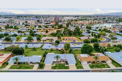 10143 W Bolivar Drive, Sun City, AZ 85351 - Photo 32