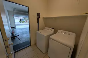 2769 E Fossil Rdg Rd, Phoenix, AZ 85050 - Photo 14