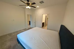 2769 E Fossil Rdg Rd, Phoenix, AZ 85050 - Photo 6