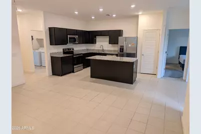 2769 E Fossil Ridge Road, Phoenix, AZ 85050 - Photo 4