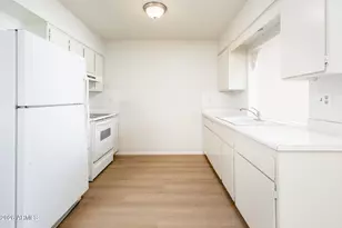 13820 N Silverbell Dr, Sun City, AZ 85351 - Photo 10