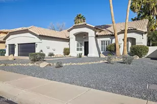 2732 E Hillery Dr, Phoenix, AZ 85032 - Photo 2