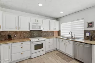 18402 N 46th Dr, Glendale, AZ 85308 - Photo 10