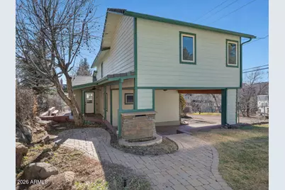 402 E Cherry Avenue, Flagstaff, AZ 86001 - Photo 6