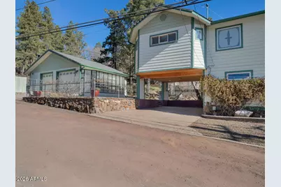 402 E Cherry Avenue, Flagstaff, AZ 86001 - Photo 4