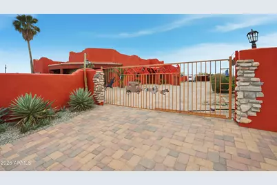 318 S Goldfield Road, Apache Junction, AZ 85119 - Photo 4