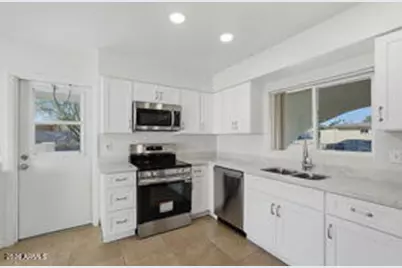 15601 N 22nd Street, Phoenix, AZ 85022 - Photo 8