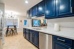 4026 S Holbrook Ln, Tempe, AZ 85282 - Photo 18