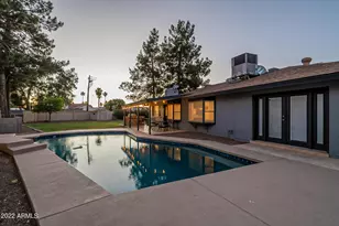 4026 S Holbrook Ln, Tempe, AZ 85282 - Photo 2