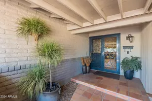 4021 S Holbrook Ln, Tempe, AZ 85282 - Photo 6