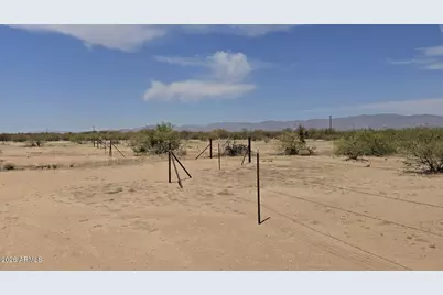 495Xx N 527th Drive #-, Aguila, AZ 85320 - Photo 2