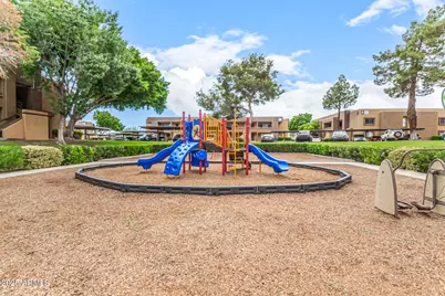 3601 W Tierra Buena Lane #157, Phoenix, AZ 85053 - Photo 12