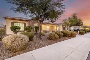 3888 E Chestnut Ln, Gilbert, AZ 85298 - Photo 2