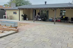 8109 W Montecito Ave, Phoenix, AZ 85033 - Photo 12