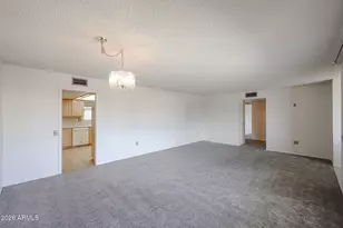 19610 N Lakeforest Dr, Sun City, AZ 85373 - Photo 6