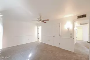 19610 N Lakeforest Dr, Sun City, AZ 85373 - Photo 18