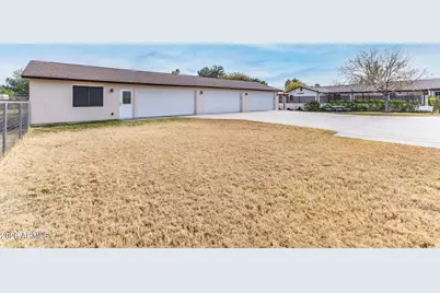 338 E Harvard Avenue, Gilbert, AZ 85234 - Photo 44