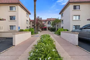 3033 E Devonshire Ave, Phoenix, AZ 85016 - Photo 30