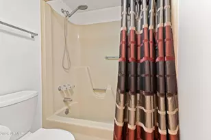 3033 E Devonshire Ave, Phoenix, AZ 85016 - Photo 6